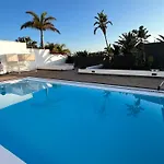 Dedalos - Spacious Luxury With Heated Pool In *