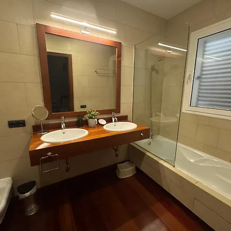 Dedalos - Spacious Luxury With Heated Pool In Villa *