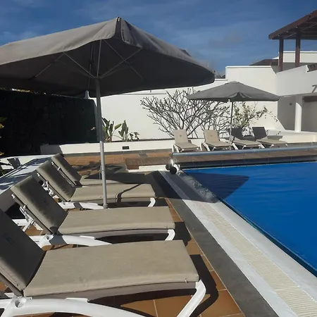 Dedalos - Spacious Luxury With Heated Pool In *