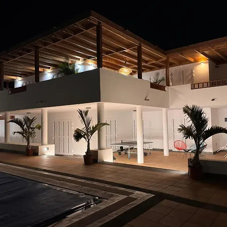 빌라 Dedalos - Spacious Luxury With Heated Pool In 푸에르토카레로