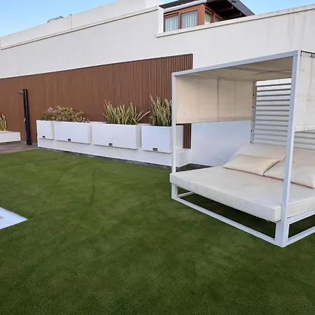 Dedalos - Spacious Luxury With Heated Pool In Villa *