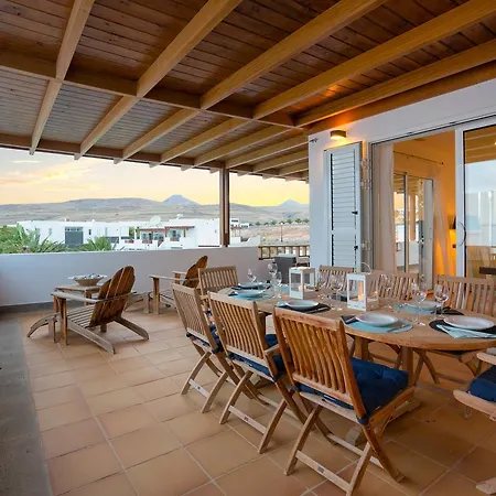 Dedalos - Spacious Luxury With Heated Pool In Puerto Calero