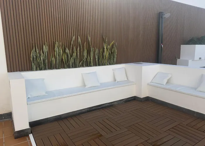 Dedalos - Spacious Luxury With Heated Pool In Villa