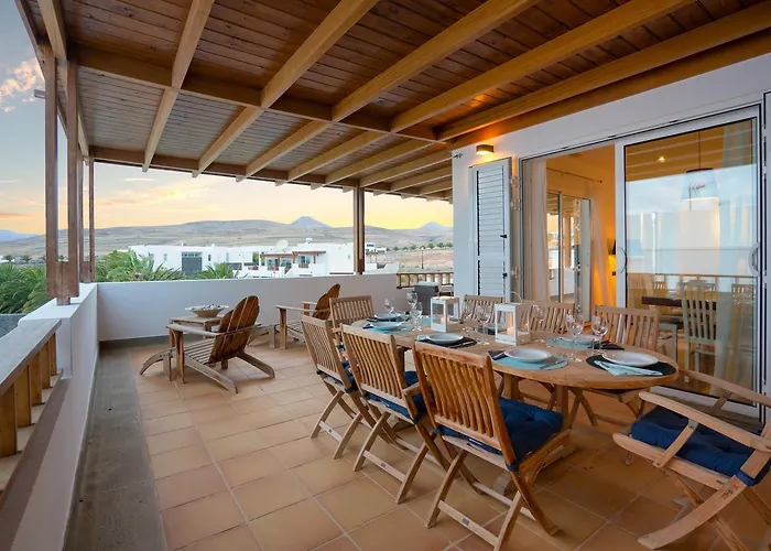 Dedalos - Spacious Luxury With Heated Pool In Puerto Calero