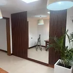 Dedalos - Spacious Luxury With Heated Pool In Willa